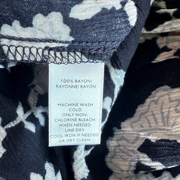 LOFT Navy Blue Floral Print Off Shoulder Blouse Bell Sleeve Ruffled Women’s Top - Picture 6 of 6